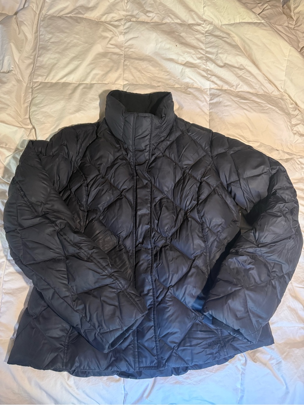 Women's Black Quilted Puffer Jacket - Lightweight Warmth